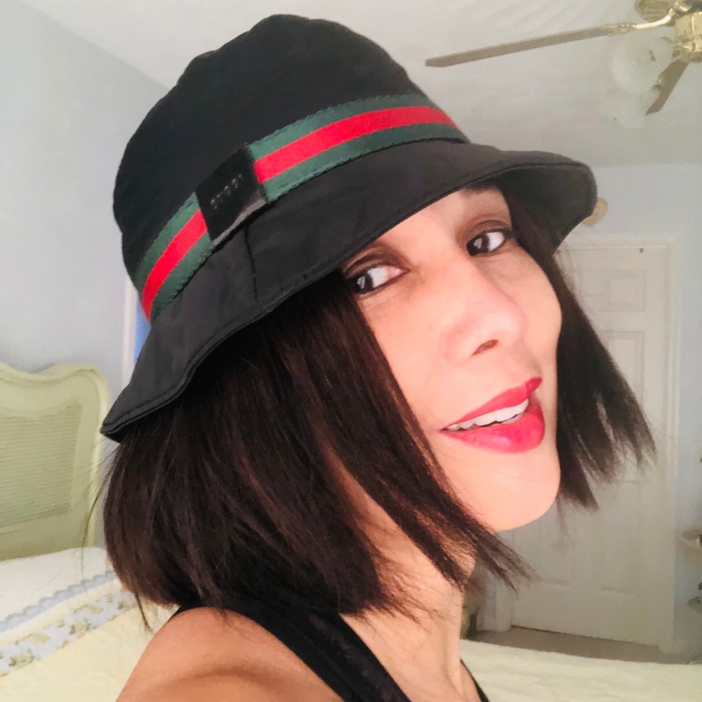VINTAGE GUCCI HAT